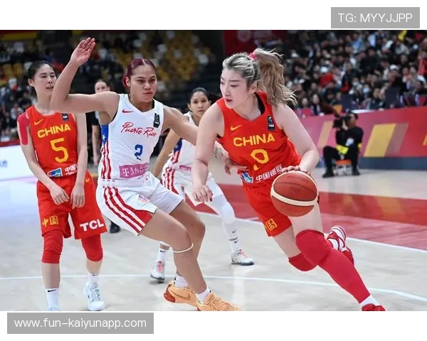 北京女篮势如破竹，张帆与李梦帮助球队击败辽宁女篮